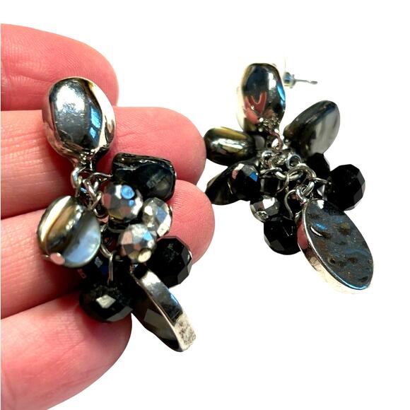 Pierced earrings drop & dangles beaded silvertone smoky & black faceted beads - Picture 2 of 6
